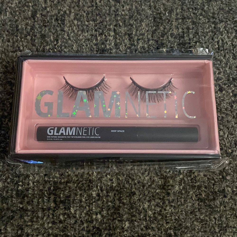 New! Glamnetic Eyelashes